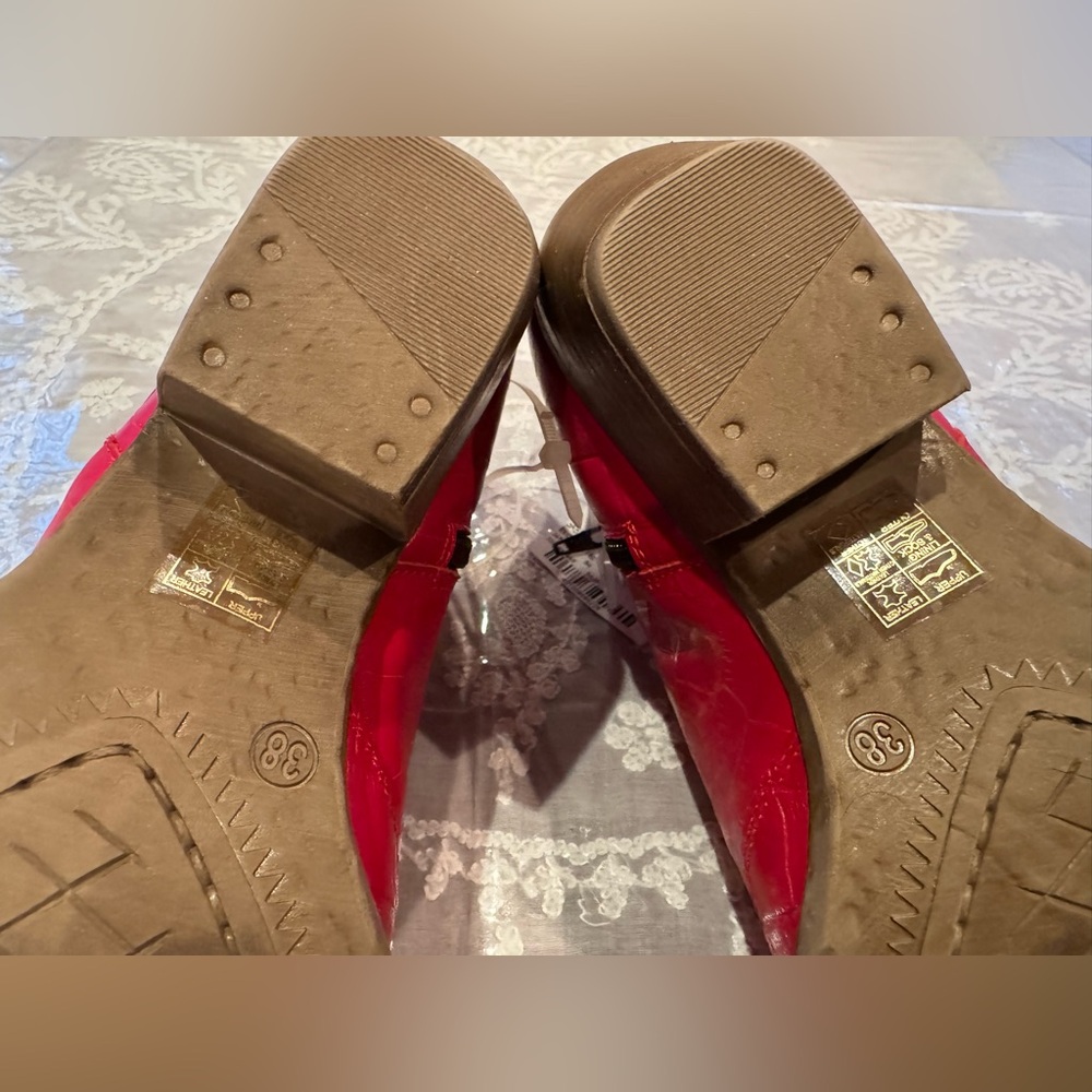 NWT GABRIELLA MADE IN ITALY RED LEATHER CROC EMBOSSED BOOTIES. SIZE: 38 - Picture 14 of 15